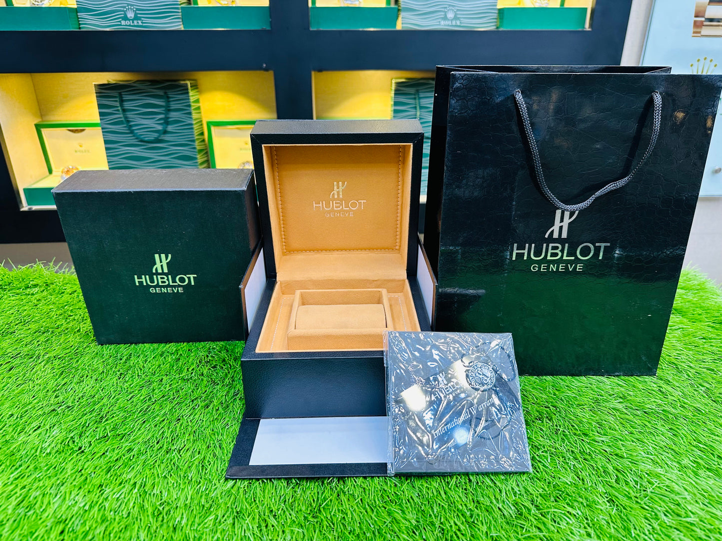 HUBLOT BIG BANG SANG BLEU II BLUE WITH SILVER COMBO QUARTZ WITH STOPWATCH FUNCTION