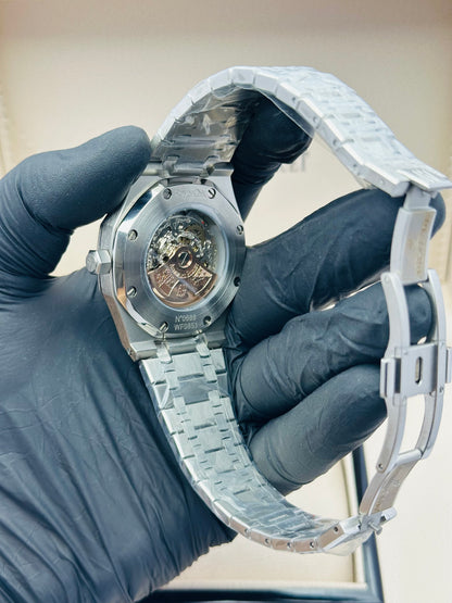 AP SKELETON RAINBOW STONES IN SILVER FROSTED CHAIN AUTOMATIC