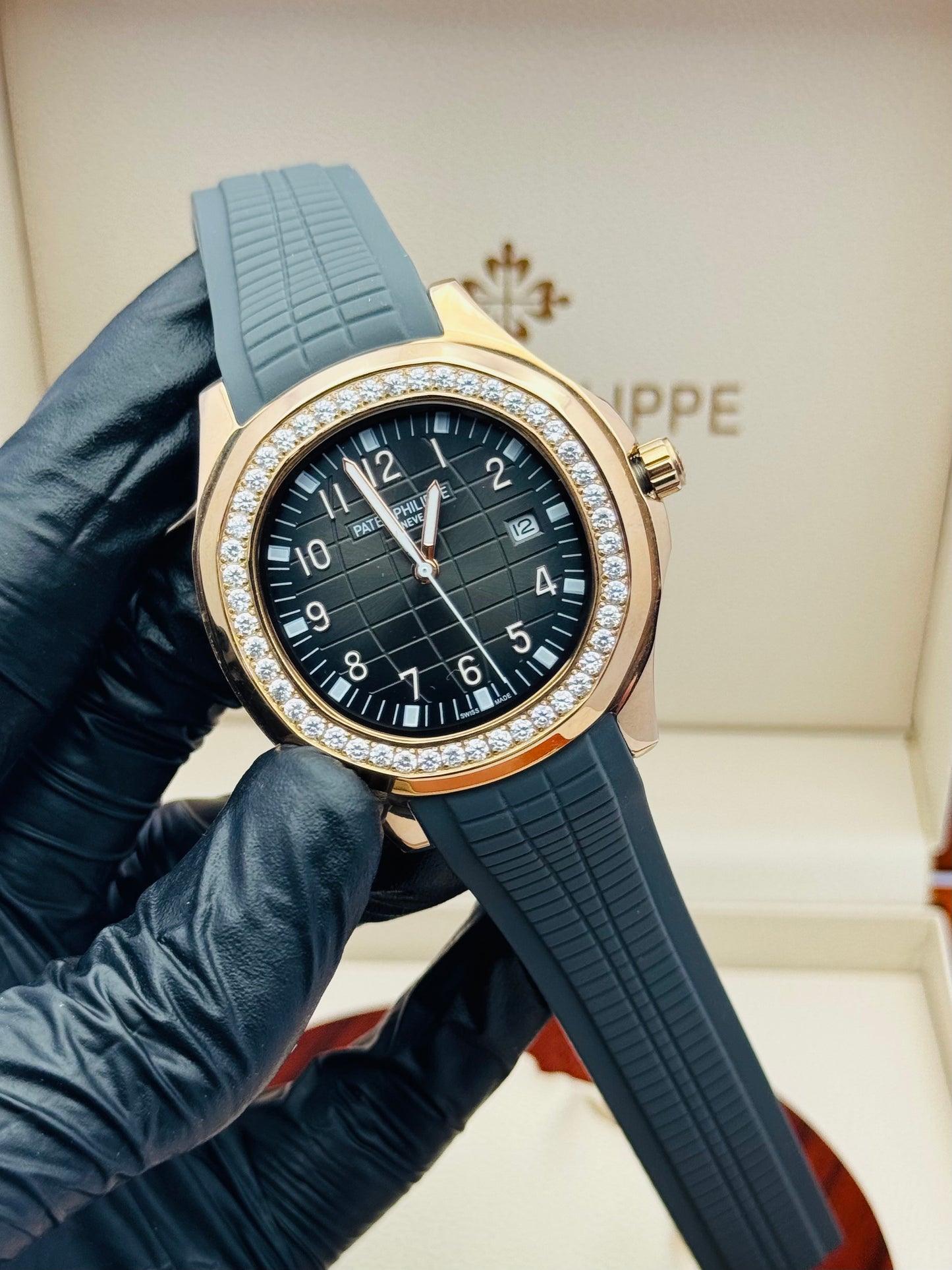 PATEK PHILLIPE AQUANAUT STONES MODEL AUTOMATIC