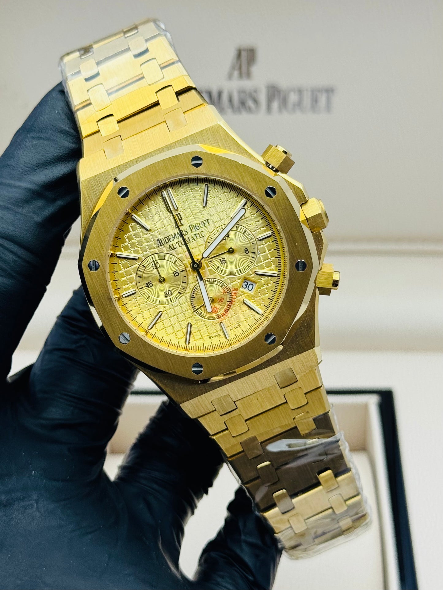 AP CHRONOGRAPHS MODEL GOLDEN