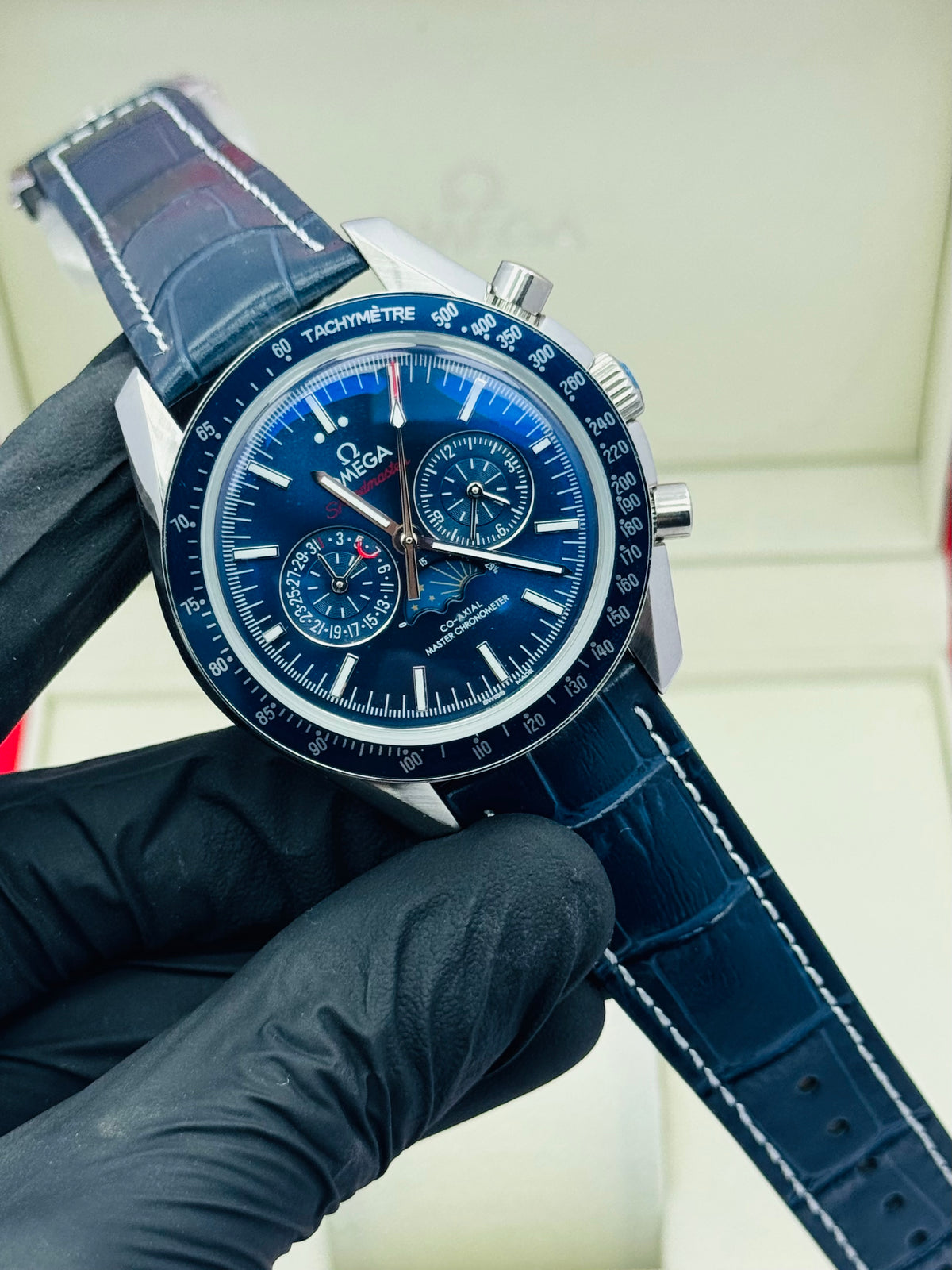 OMEGA SPEEDMASTER AUTOMATIC DOUBLE CHRONOGRAPHIC MODEL IN LEATHER STRAPS
