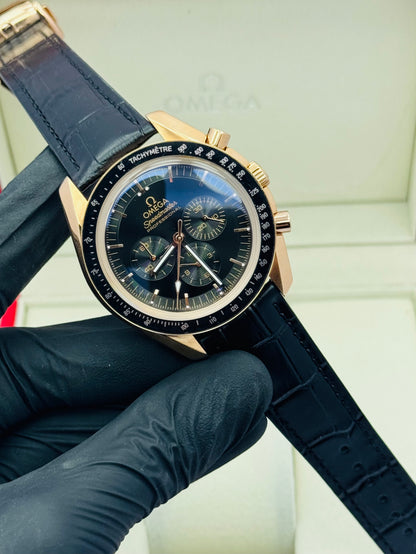 OMEGA SPEEDMASTER AUTOMATIC TRIPLE CHRONOGRAPHIC ROSE GOLD MODEL IN LEATHER STRAPS