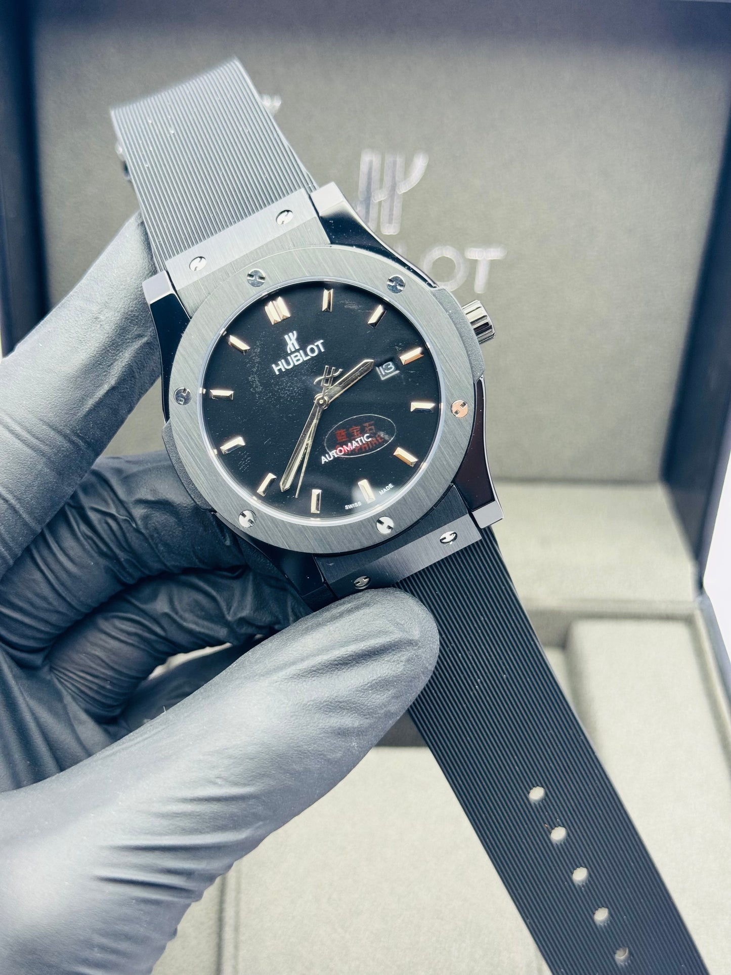 HUBLOT AUTOMATIC PLAIN DIAL MODEL