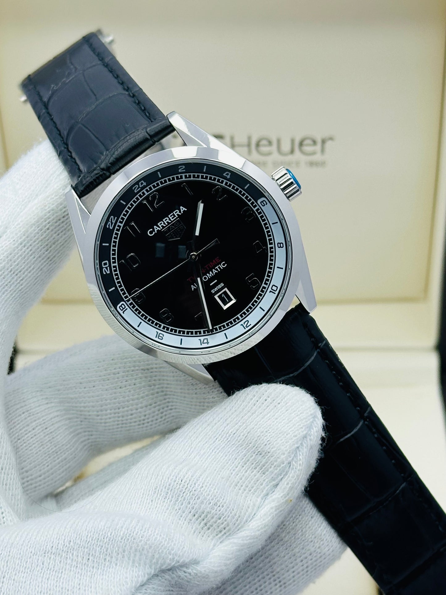 TAG HEURE CARERRA DAY-DATE STRAP MODEL AUTOMATIC