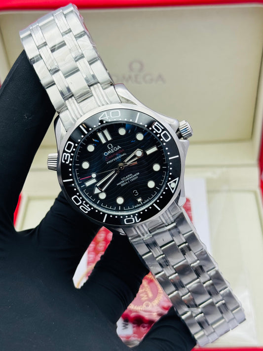 OMEGA SPEEDMASTER EDITION IN CHAIN