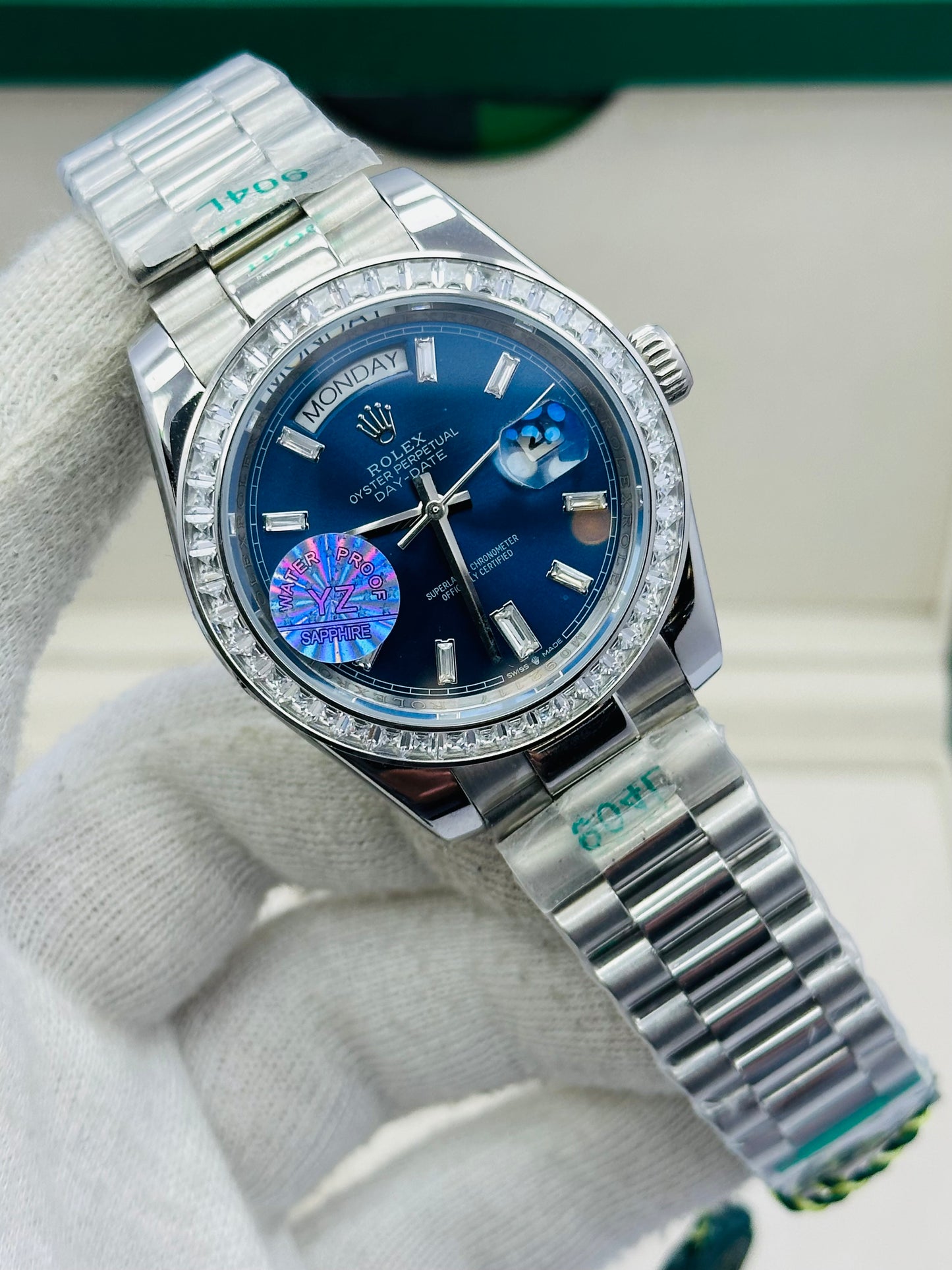 ROLEX DAY-DATE STONES EDITION IN SILVER CHAIN AUTOMATIC