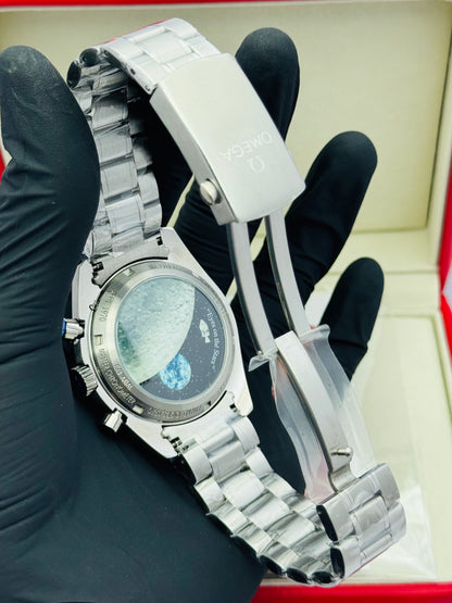 OMEGA SNOOPY MODEL CHRONOGRAPH QUARTZ