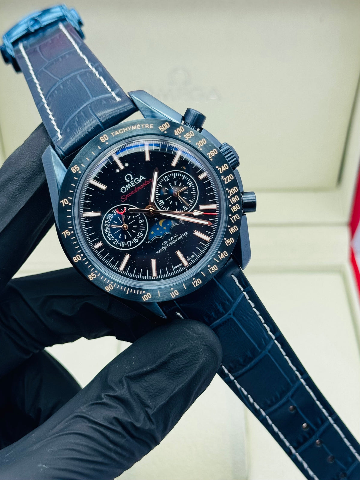OMEGA SPEEDMASTER AUTOMATIC DOUBLE CHRONOGRAPHIC MODEL IN LEATHER STRAPS