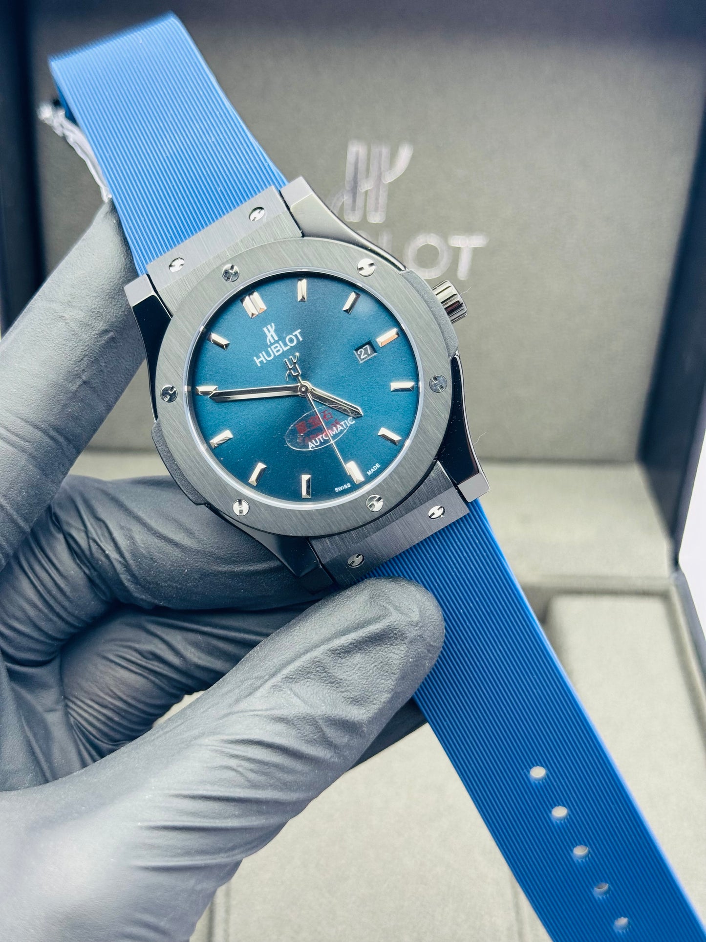 HUBLOT AUTOMATIC PLAIN DIAL MODEL