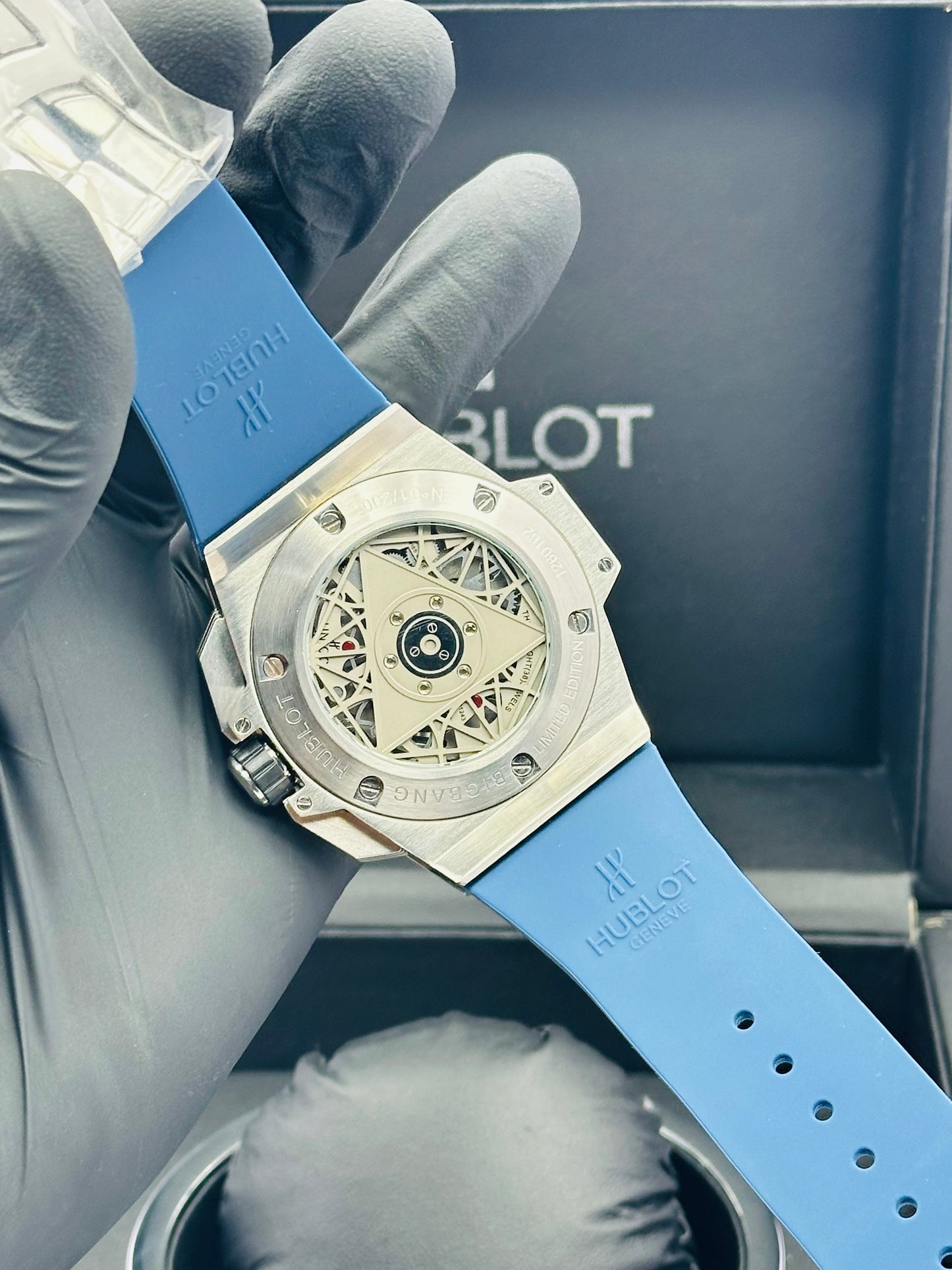 HUBLOT BIG BANG SANG BLEU II BLUE WITH SILVER COMBO QUARTZ WITH STOPWATCH FUNCTION