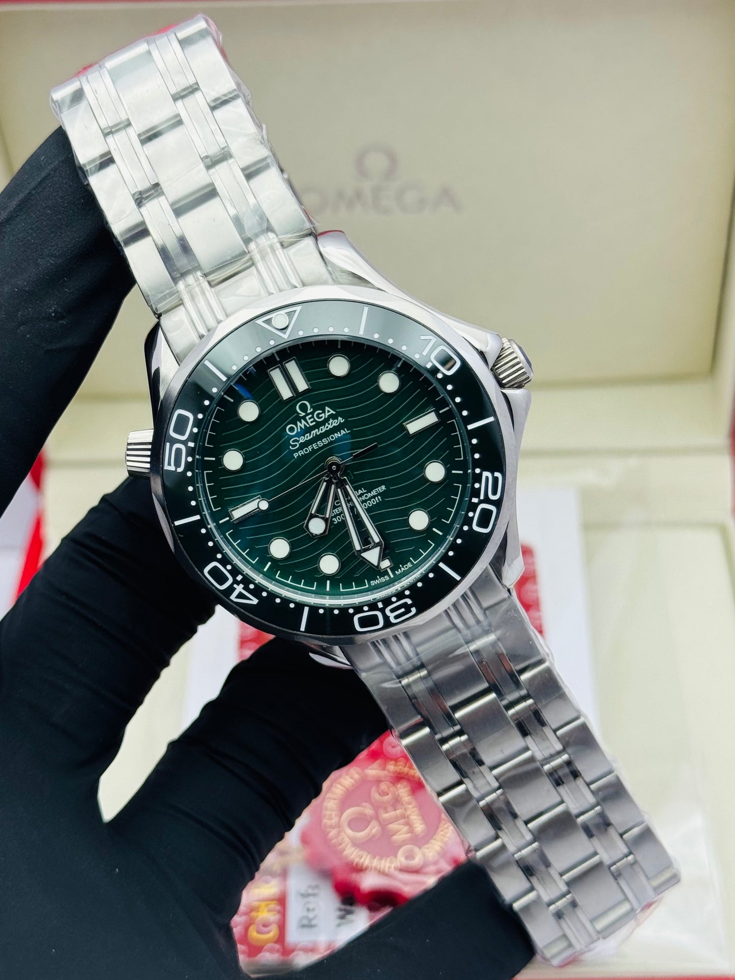 OMEGA SPEEDMASTER EDITION IN CHAIN