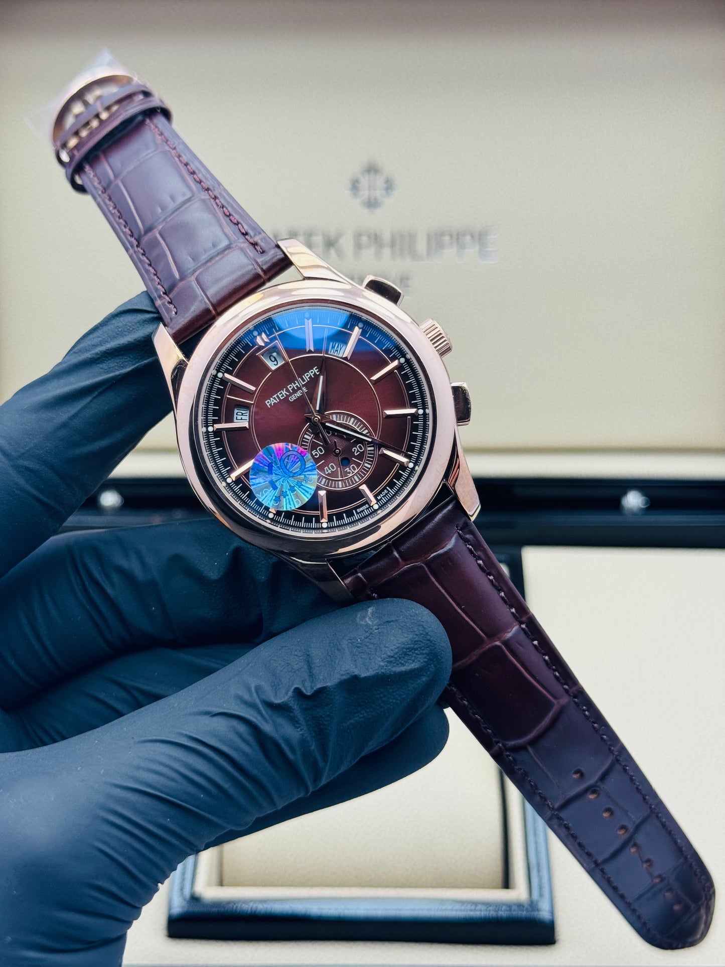 PATEK PHILLIPE COMPLICATIONS ANNUAL CALENDAR AUTOMATIC MODEL IN LEATHER STRAPS