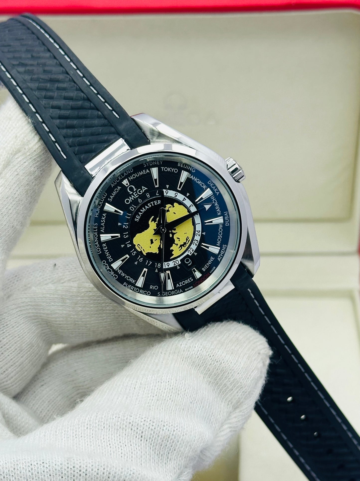 OMEGA SEAMASTER WORLD MAP EDITION IN STRAPS