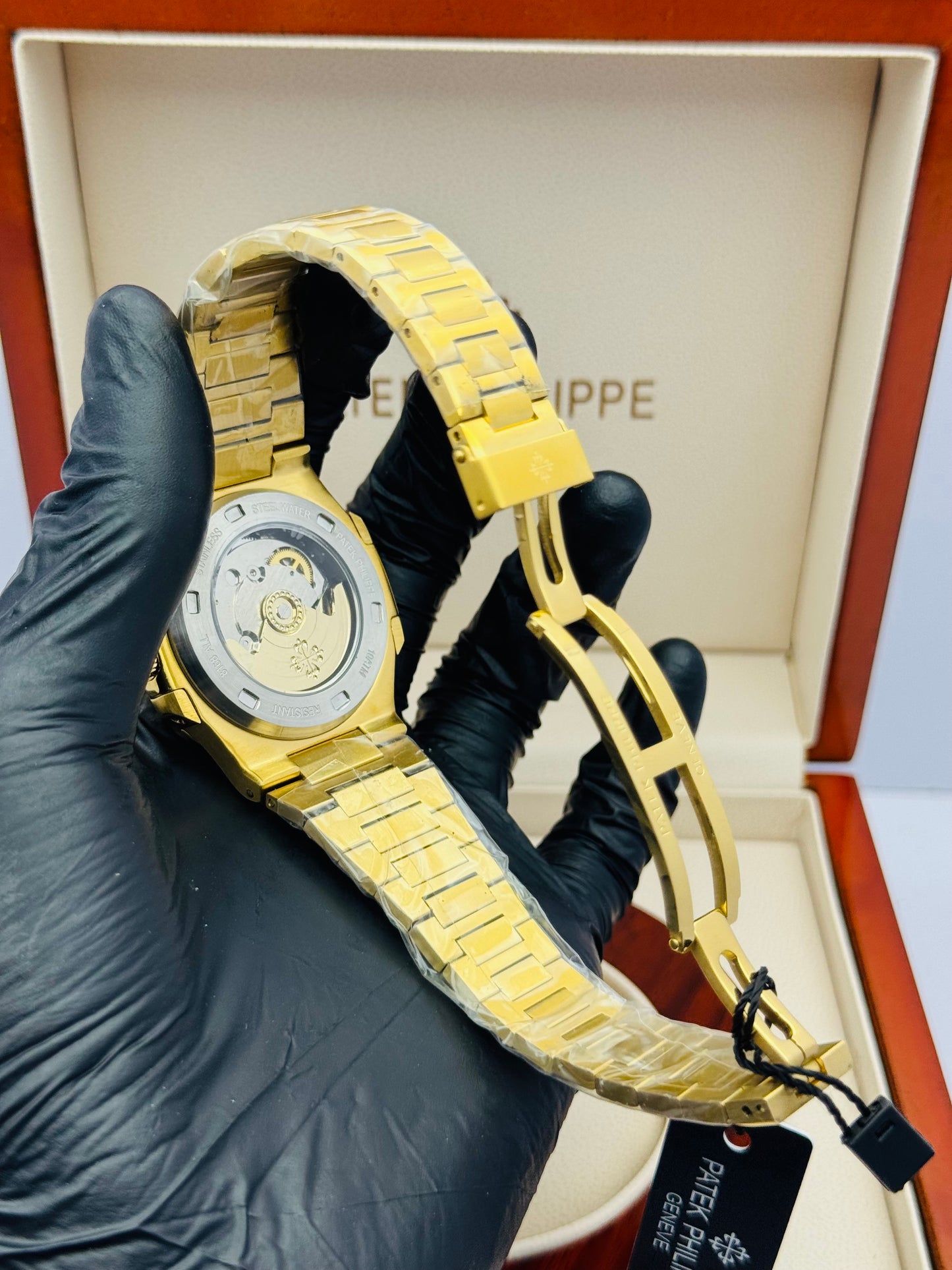 PATEK PHILLIPE NAUTILUS GOLDEN AUTOMATIC