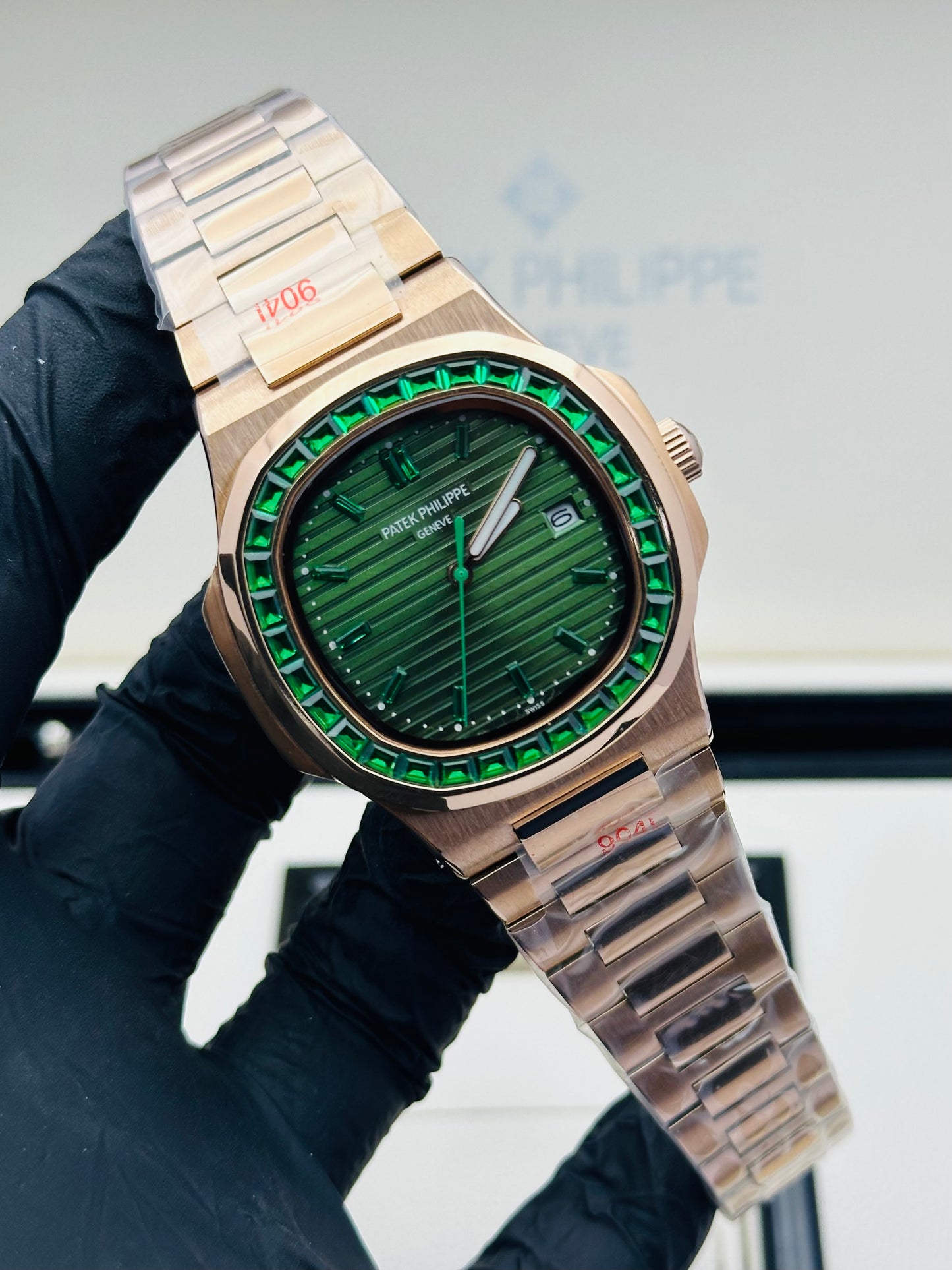 PATEK PHILLIPE RUBY STONES EDITION IN ROSE GOLD CHAIN AUTOMATIC