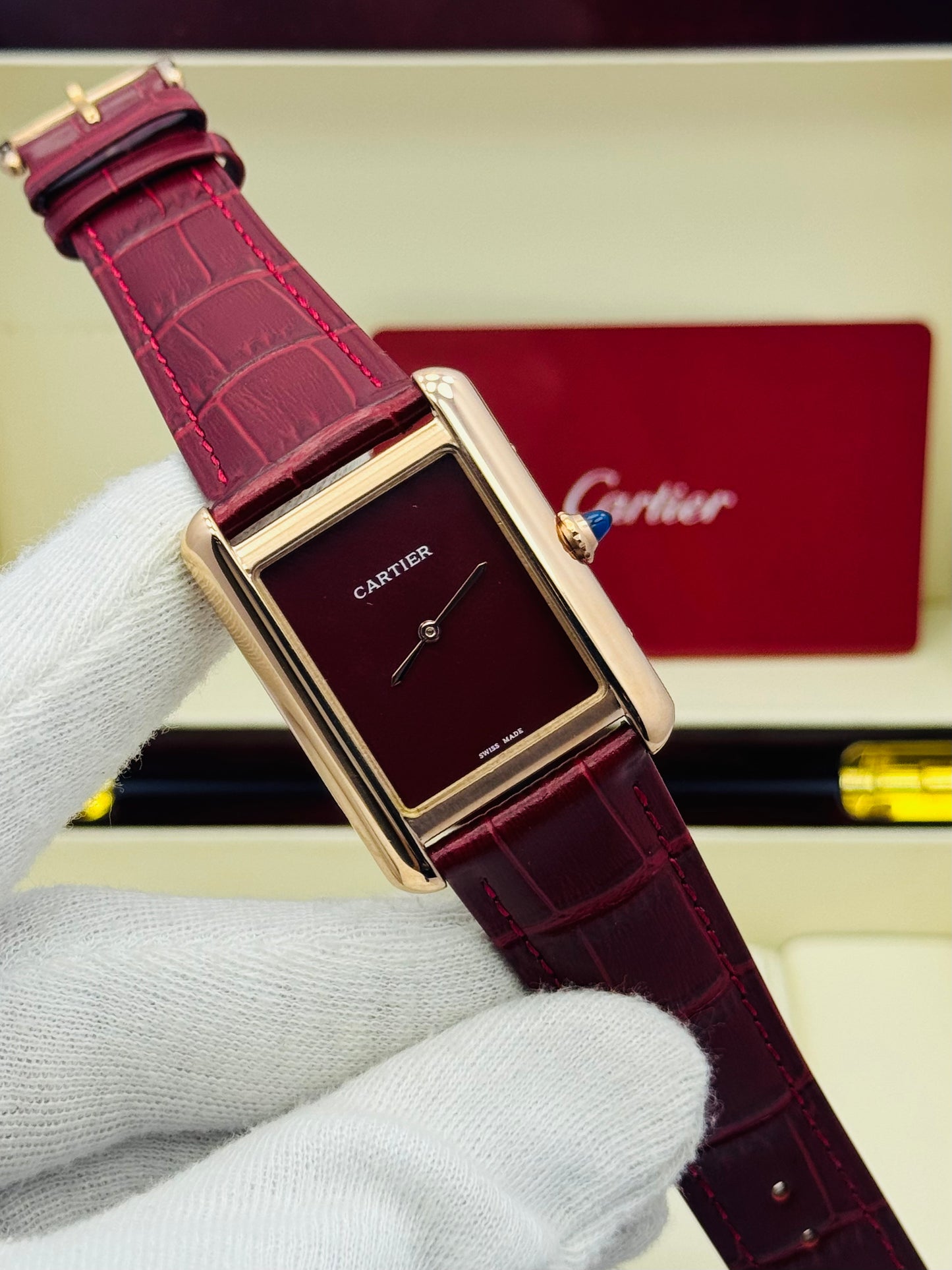 CARTIER TANK PLAIN DIAL QUARTZ.