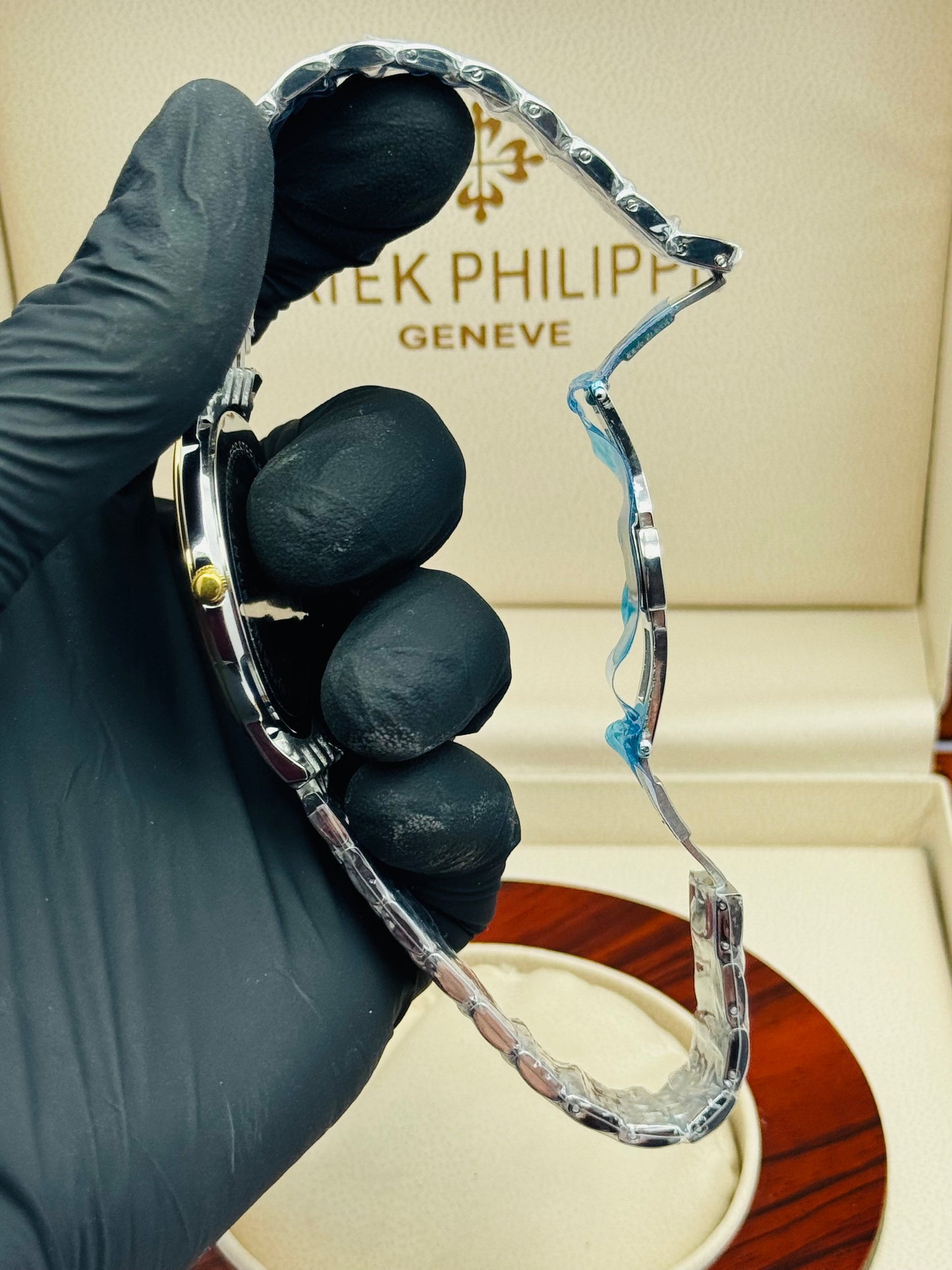 PATEK PHILLIPE COIN SLIM QUARTZ MODEL