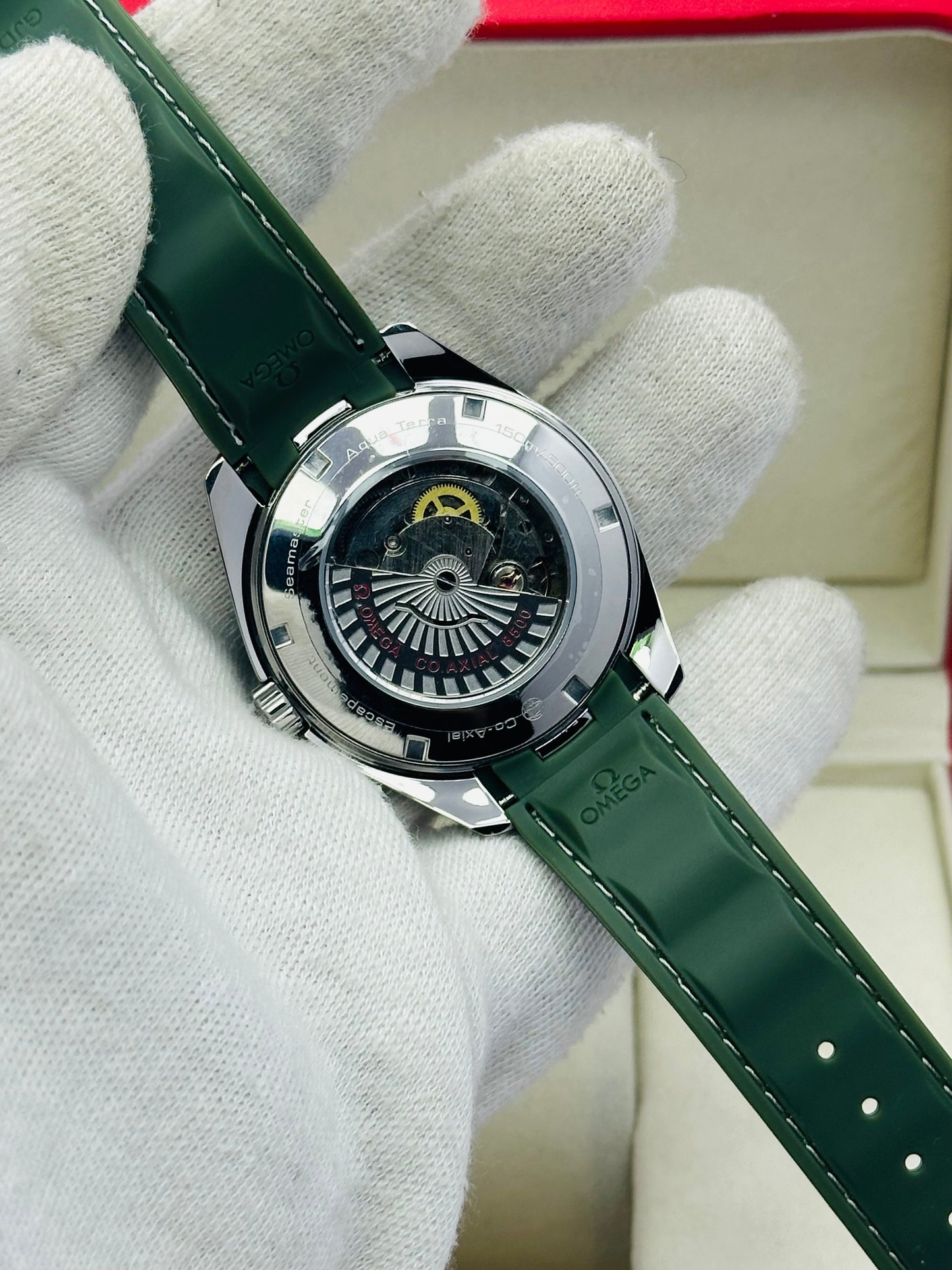 OMEGA SEAMASTER WORLD MAP EDITION IN STRAPS