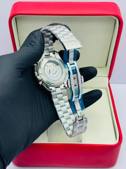 OMEGA SPEEDMASTER AUTOMATIC TRIPLE CHRONOGRAPHIC CHAIN MODEL IN SILVER