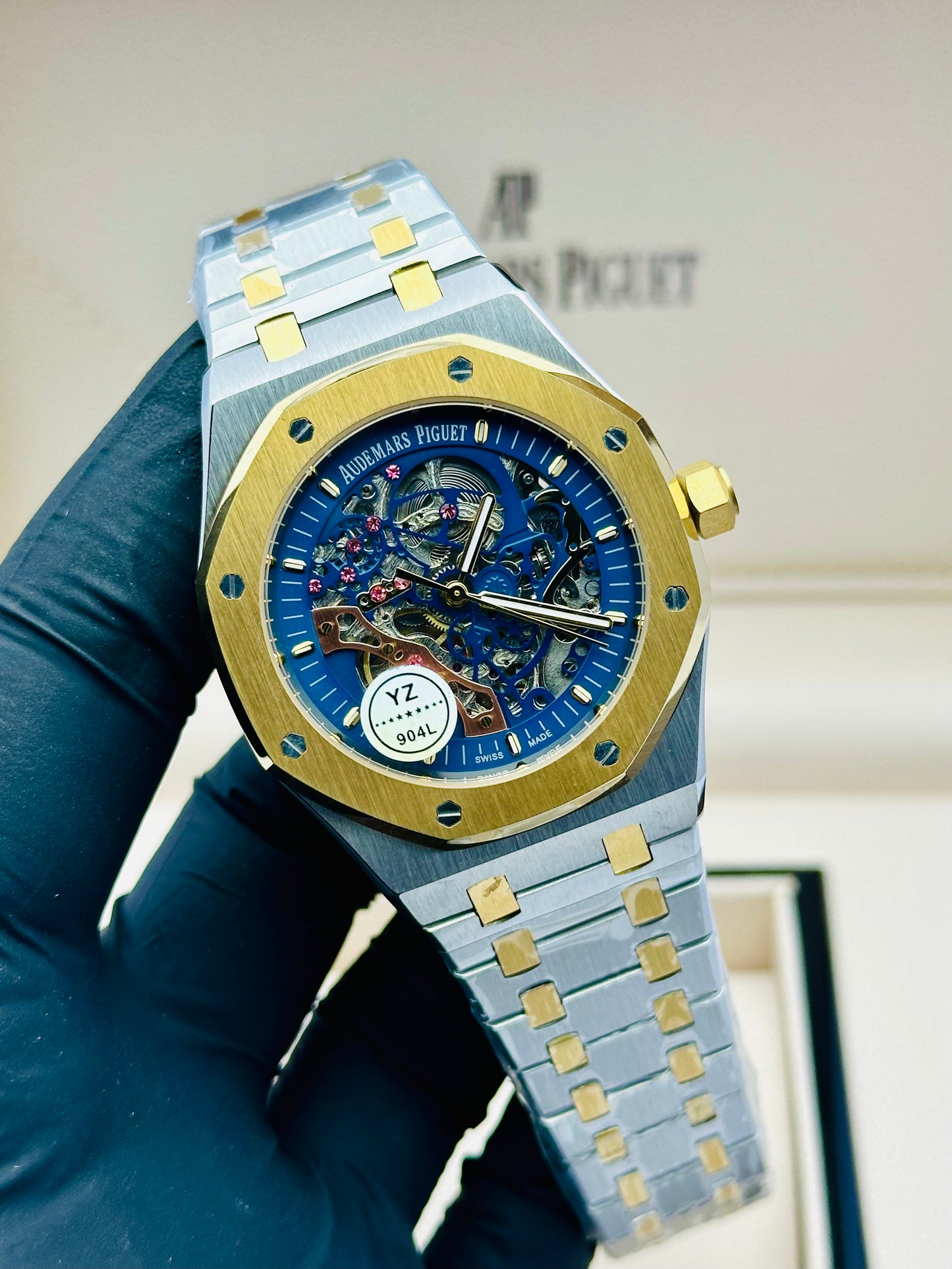 AP SKELETON 2-TONE AUTOMATIC.