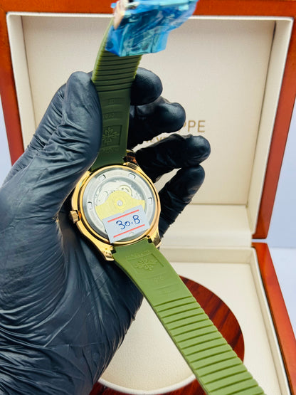 PATEK PHILLIPE AQUANAUT MODEL PLAIN DIAL AUTOMATIC