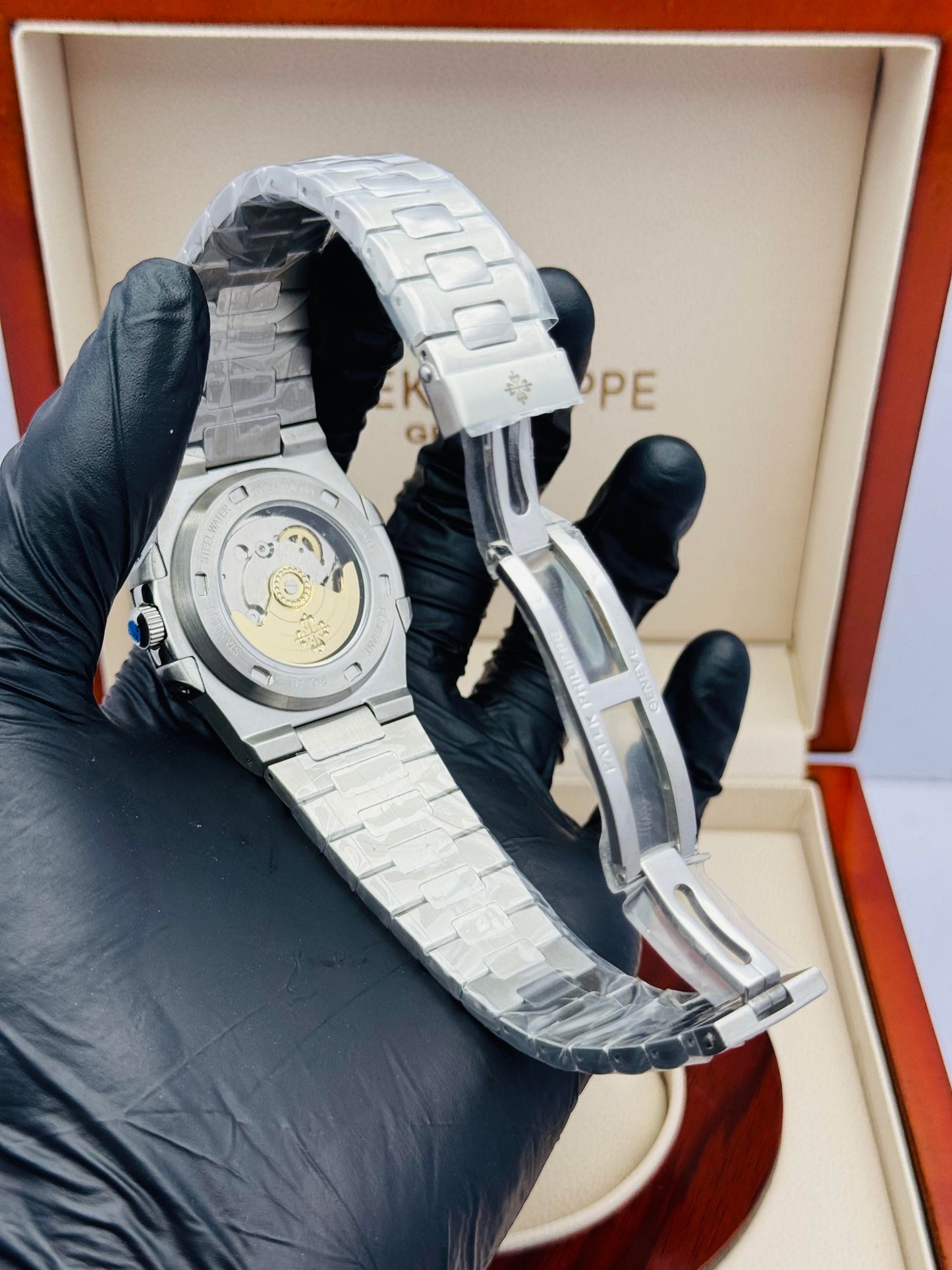 PATEK PHILLIPE NAUTILUS SILVER AUTOMATIC